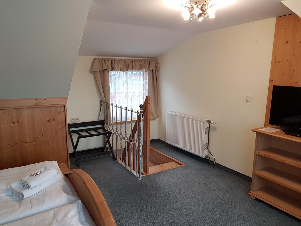 Hotel Tauplitzerhof Екстер'єр фото